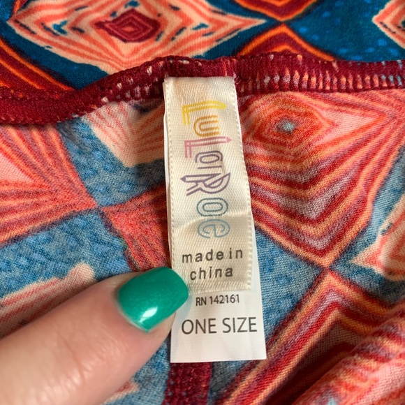 LuLaRoe One Size Leggings - Picture 4 of 7